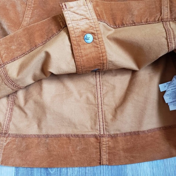 Velveteen A-Line Mini Skirt Button-Front Edition - Picture 9 of 14